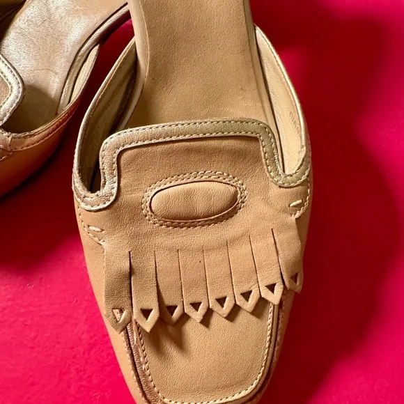 Vintage Cole Haan Beige Leather Fringed Kiltie Kitten Heel Square Toe Shoe - Picture 3 of 6